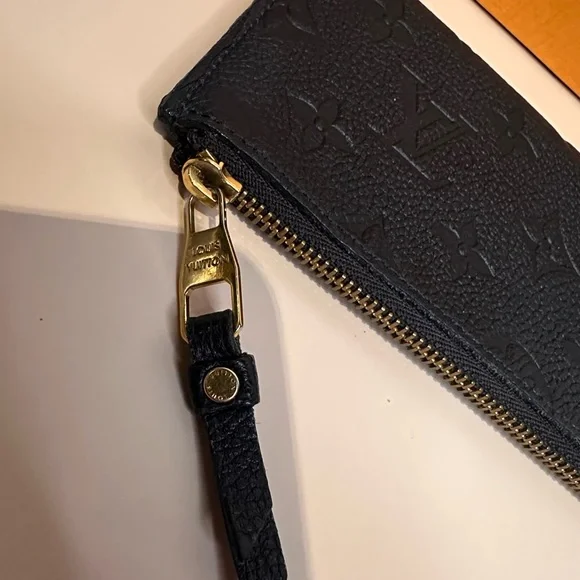 Louis Vuitton Black Empreinte Key & Card Holder - Picture 5 of 11